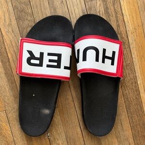 Hunter Black Slides with Red Trim
